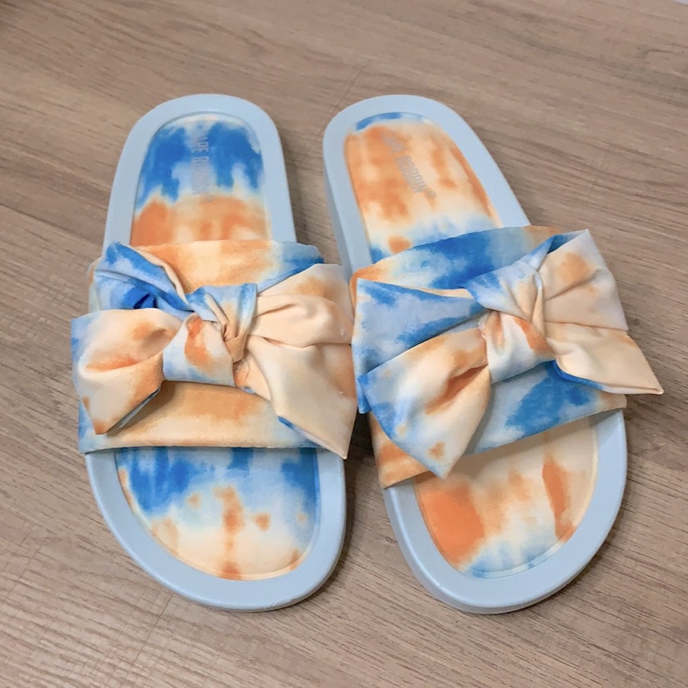 SALE! CAPE ROBBIN SHERLOCK FOUND IT FLAT SANDALS - Picture 3 of 6